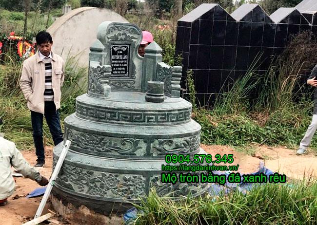 Mẫu mộ tròn bằng đá xanh rêu đẹp nhất