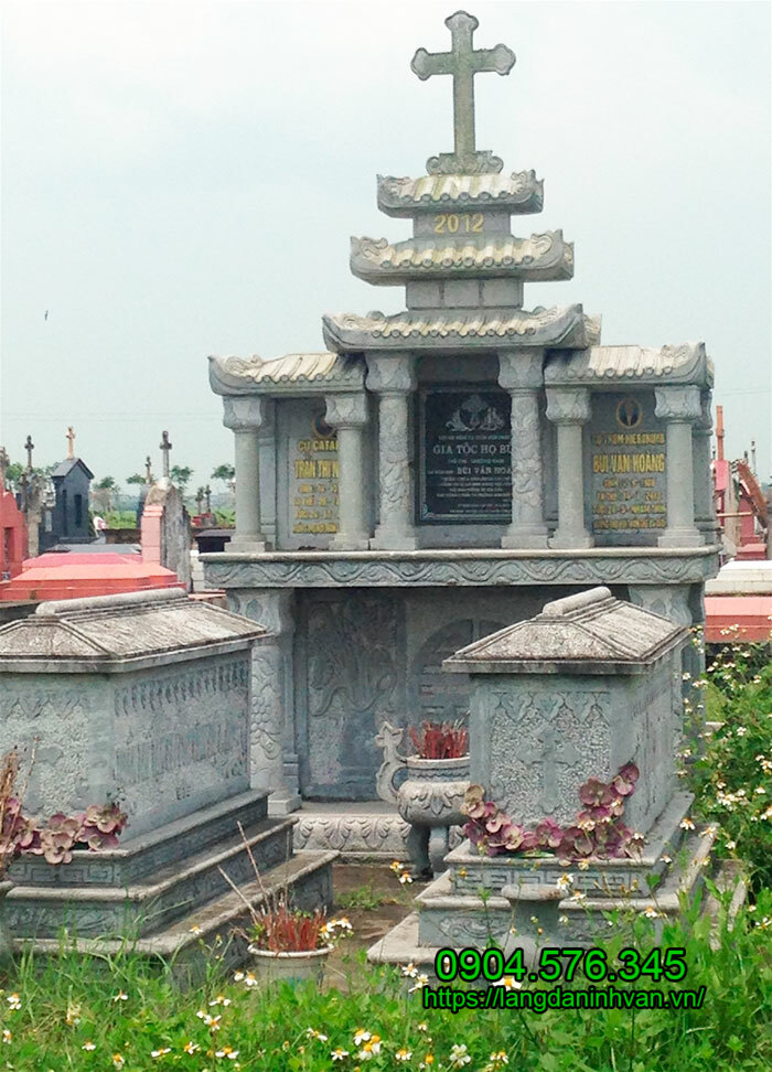 Mộ đá công giáo