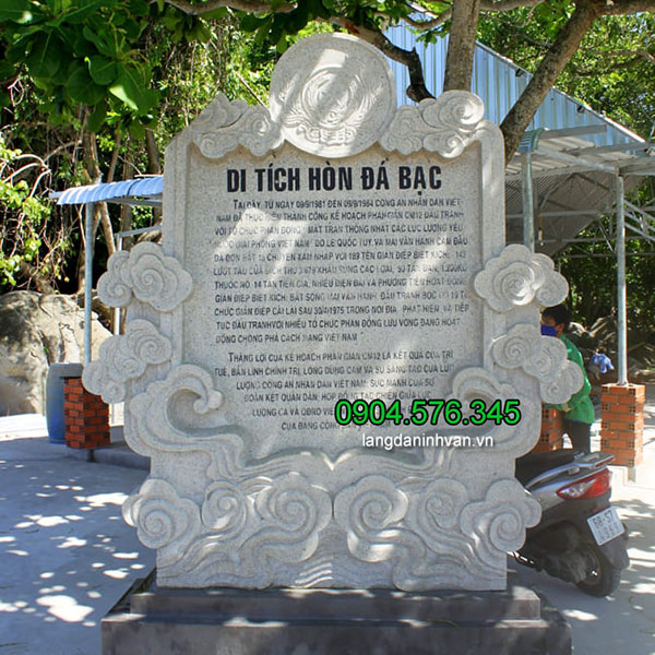 Bia đá địa danh
