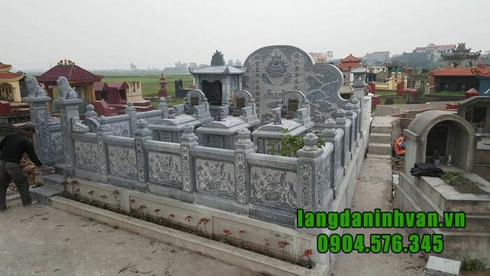 Khu lăng mộ bằng đá đẹp tại Ninh Bình