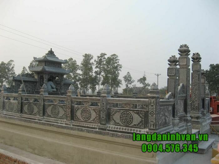 Khu lăng mộ đá đẹp tại Ninh Bình