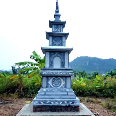 Mộ hình tháp phật giáo bằng đá tại Huế