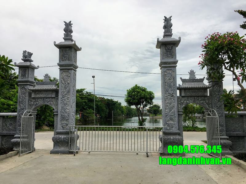 Mẫu cổng đình làng bằng đá xanh tự nhiên lắp đặt tại Hà Nội