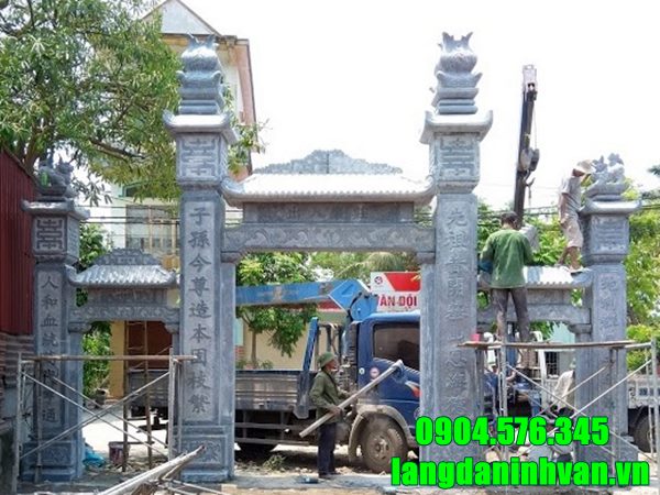 Thiết kế và lắp đặt cổng tam quan bằng đá tại Thái Bình