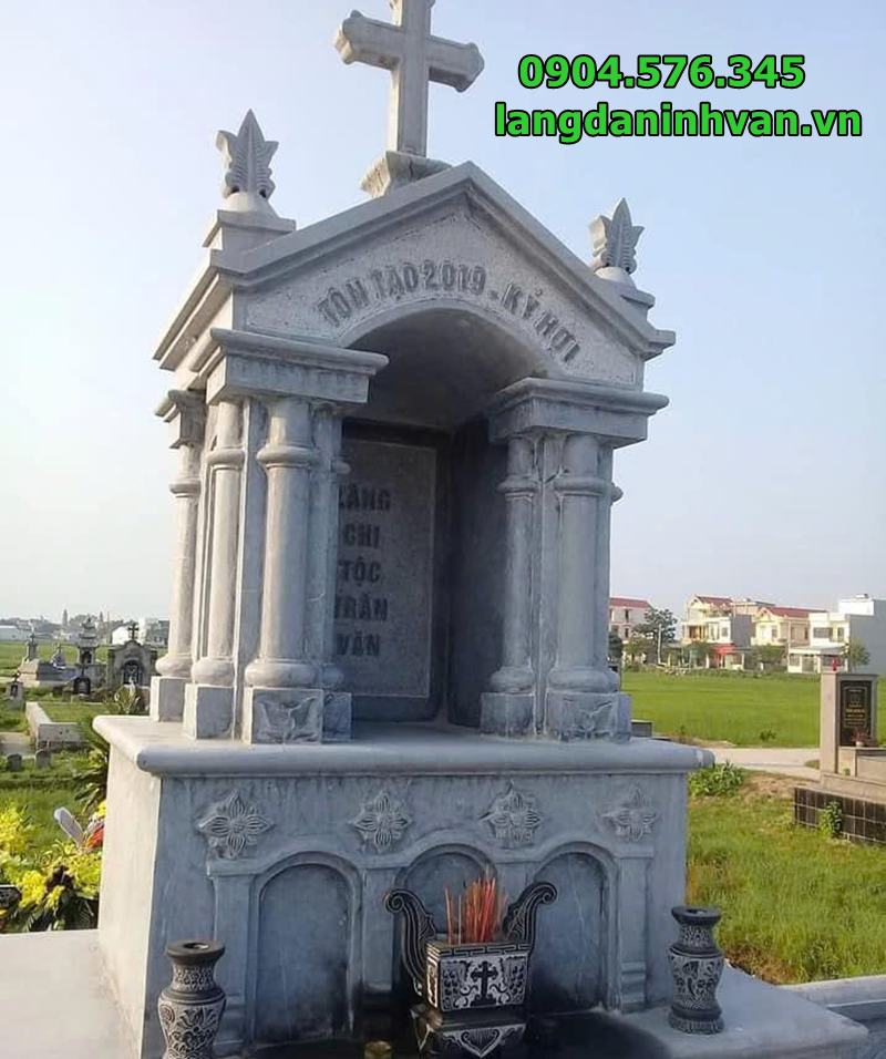 lăng thờ công giáo bằng đá tự nhiên