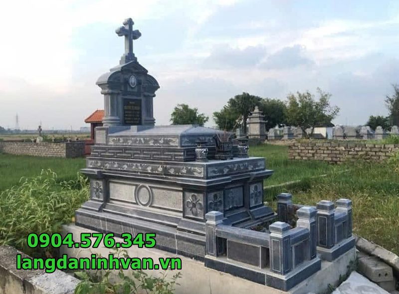 Mộ công giáo bằng đá tự nhiên đẹp