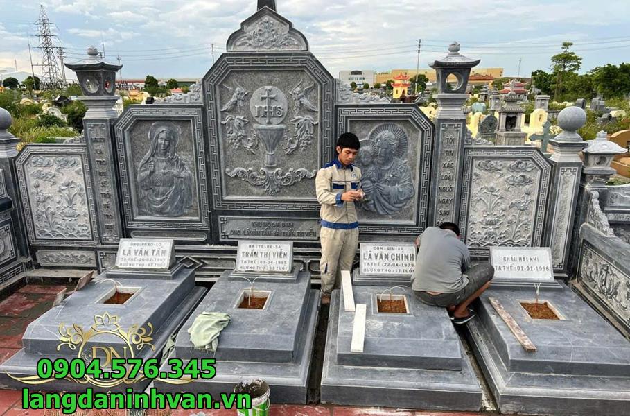 Khu lăng mộ bằng đá tự nhiên tại sài gòn Khu lăng mộ bằng đá tự nhiên tại sài gòn