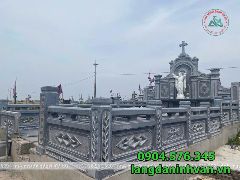 Khu lăng mộ công giáo Khu lăng mộ công giáo