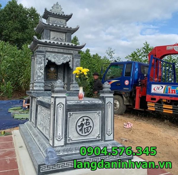 Mộ đá xanh đen tự nhiên Mộ đá xanh đen tự nhiên