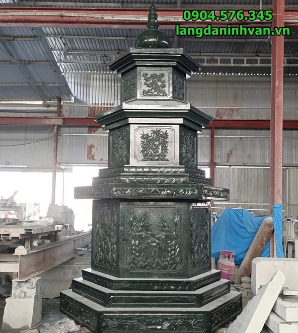 Tháp đá tự nhiên lắp đặt tại chùa ở hưng yên Tháp đá tự nhiên lắp đặt tại chùa ở hưng yên